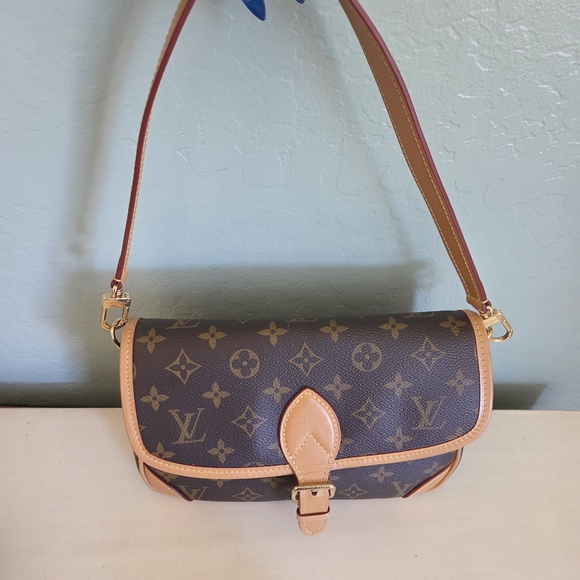 Louis Vuitton Diane Monogram Black - Picture 6 of 16